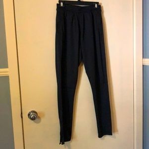 EUC Mens Under Armour pant SM.